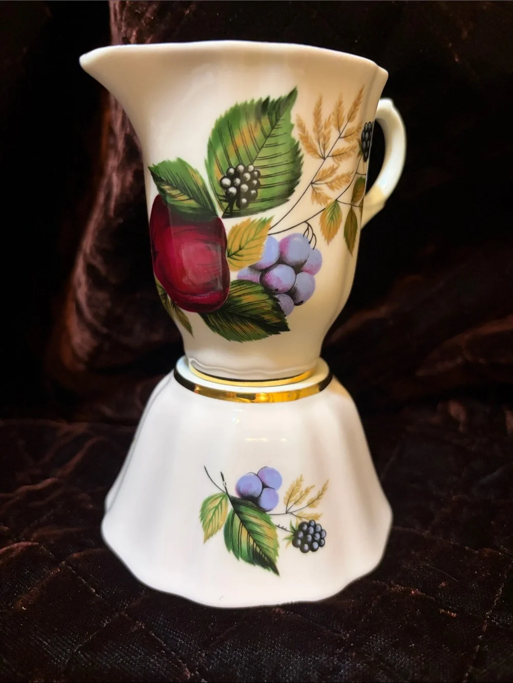 Porcelain Creamer and Sugar Set with Fruit Motif - White
